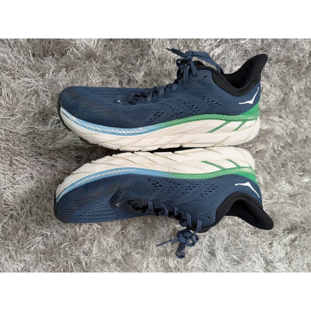 Hoka One One hoka one